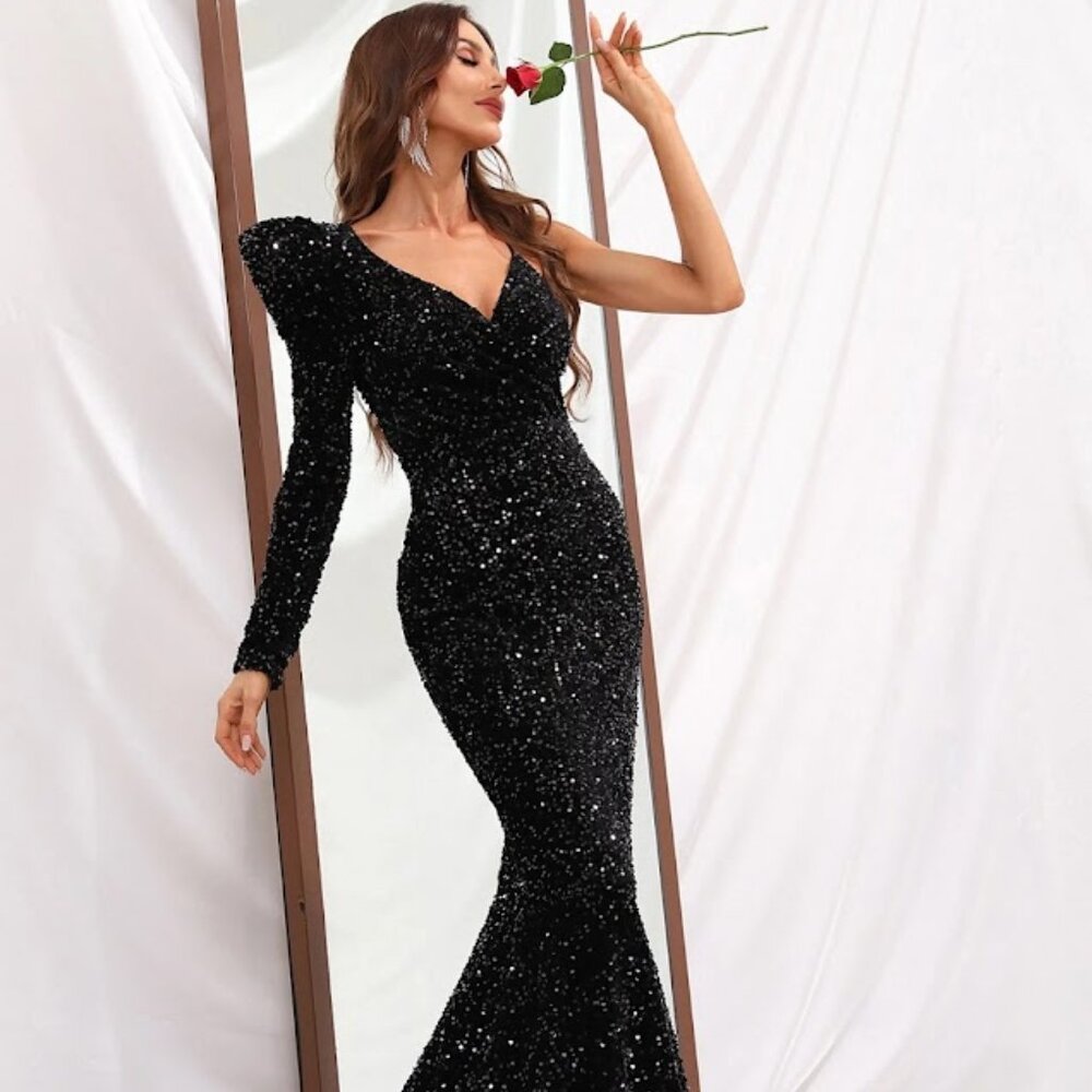 Elegant Black Sequin Evening Gown